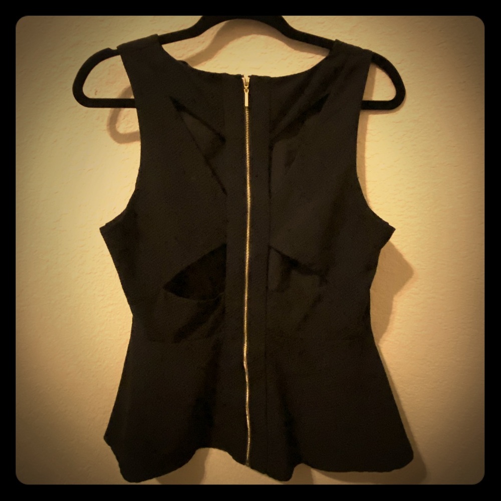 Razor back zip up top